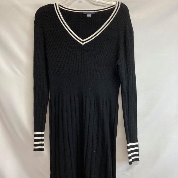 💥TOMMY HILFIGER  BLACK AND WHITE DRESS💥✨PERFECT CONDITION✨ ⁉️ MAKE AN OFFEER⁉️ - Picture 1 of 3